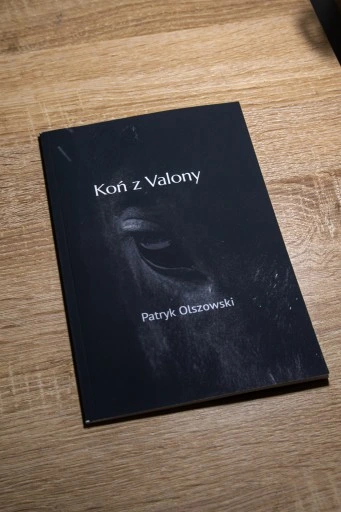 Kon-z-Valony-Patryk-Olszowski-ISBN-9798873461783.webp.955244b567a3315f286de9a9fa617c01.webp