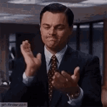 clapping-leonardo-dicaprio.gif.2dfa6255a12eebd7ef18f2827e91ad1f.gif